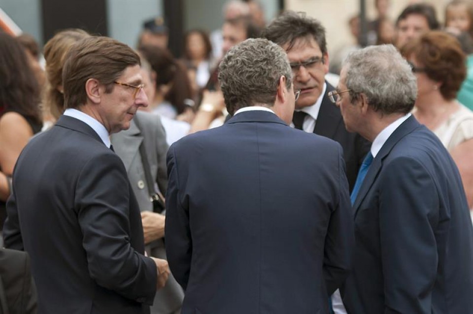 José Ignacio Goirigolzarri, César Alierta y Pablo Isla. Foto: EFE