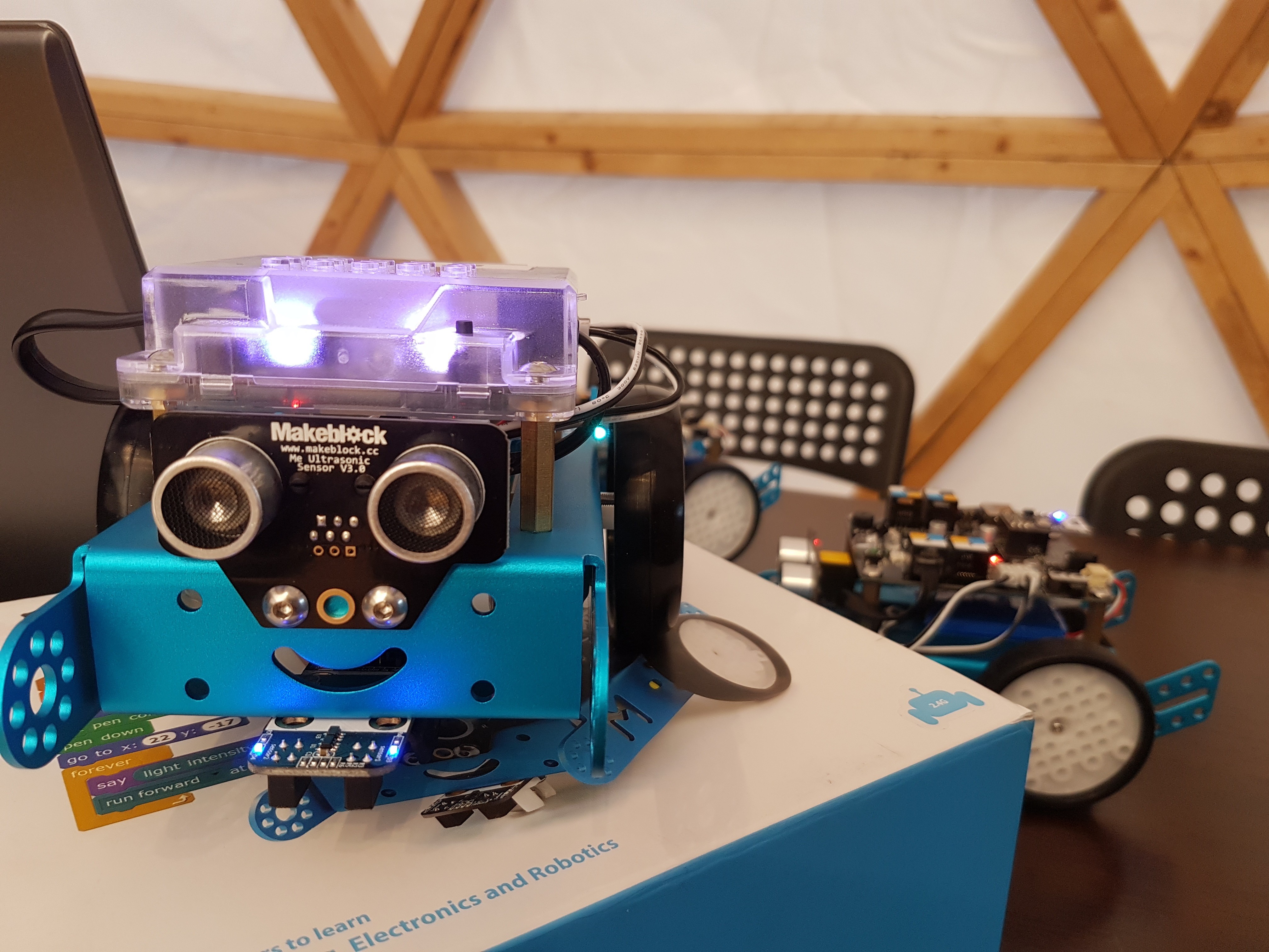 Robot mBot, en la Feria de Durango. Foto: EiTB