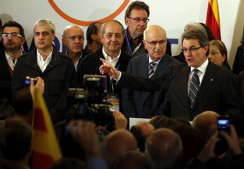 Artur Mas y miembros de CIU tras las elecciones.