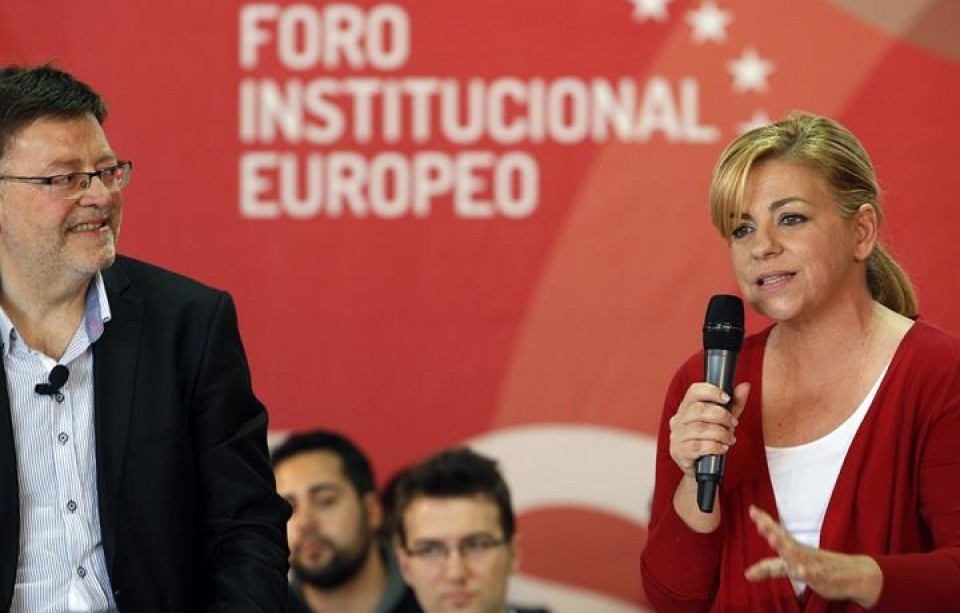Elena Valenciano PSOEren Europako Parlamenturako hautagaia eta Ximo Puig (PSPV). Argazkia: EFE