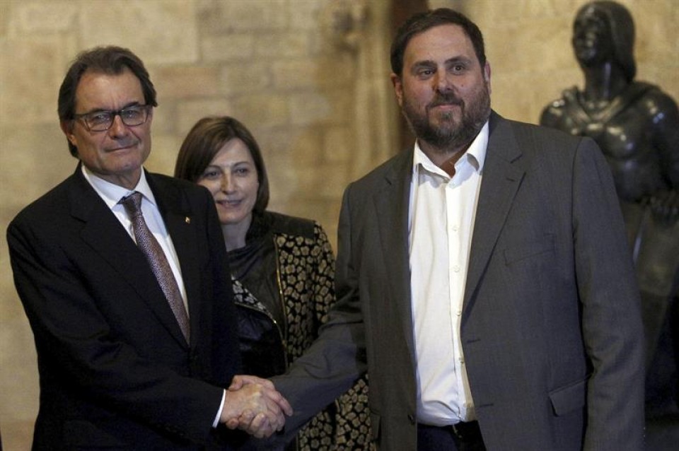 % 50arekin irabaziko luke independentziaren aurkako joerak, Katalunian