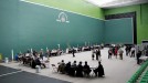 El frontón de Hondarribia convertido en colegio electoral. Foto: EFE