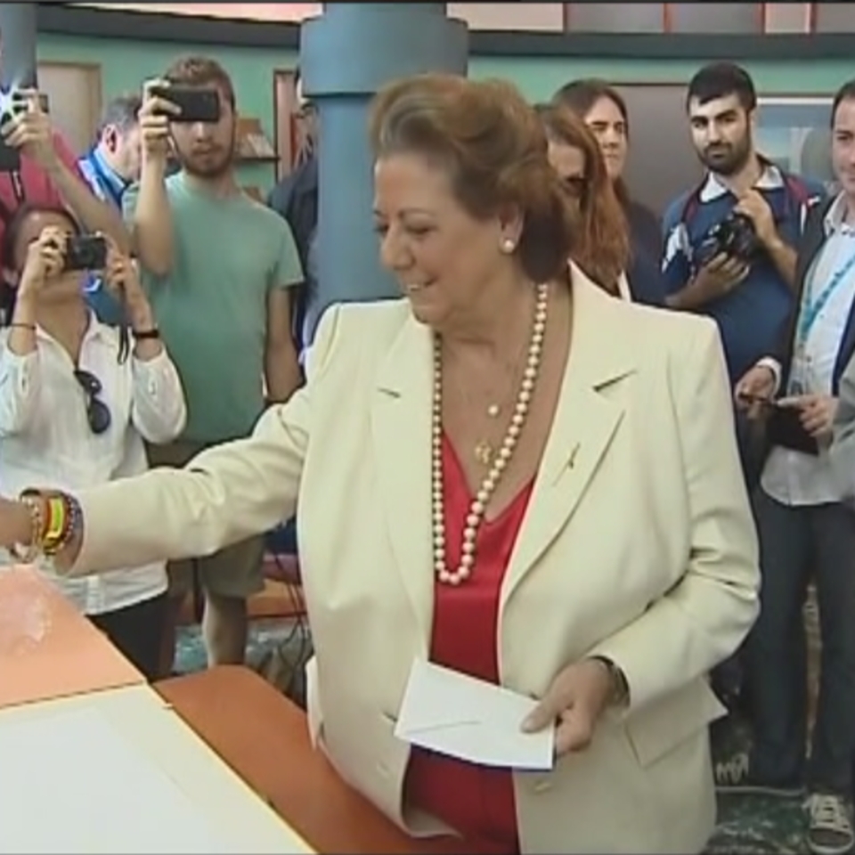 Rita Barberá votando