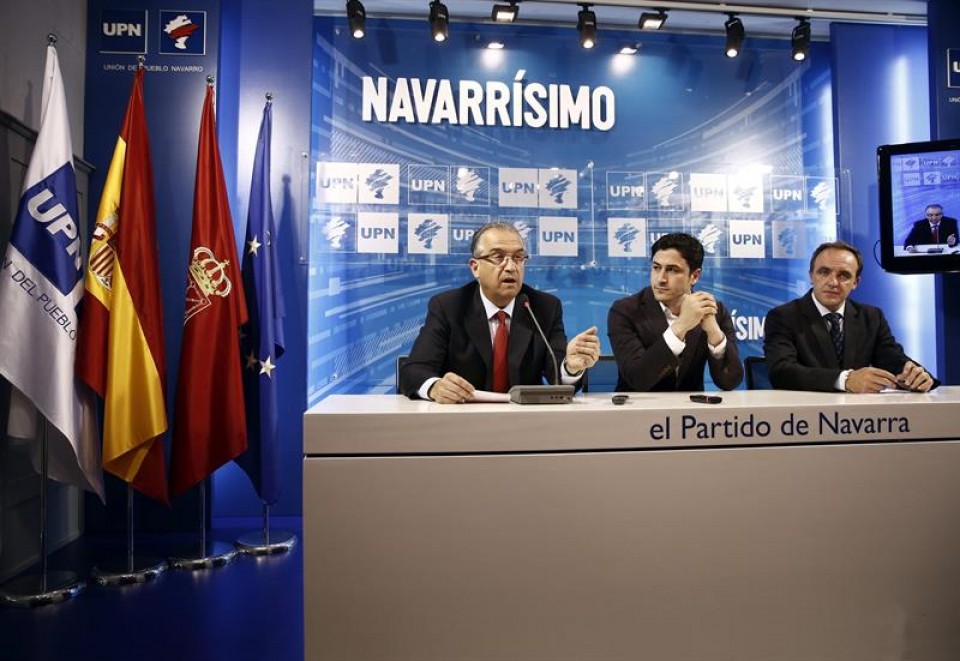 Javier Esparza, Enrique Maya y Oscar Arizcuren. Foto: EFE
