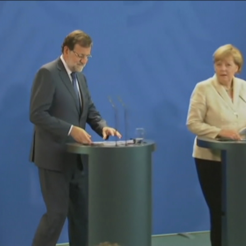 Angela Merkel Alemaniako kantzilerra.