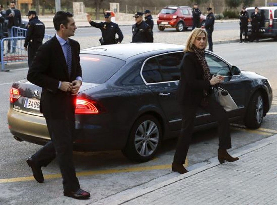 La Infanta Cristina y Urdangarin llegan juntos a los juzgados