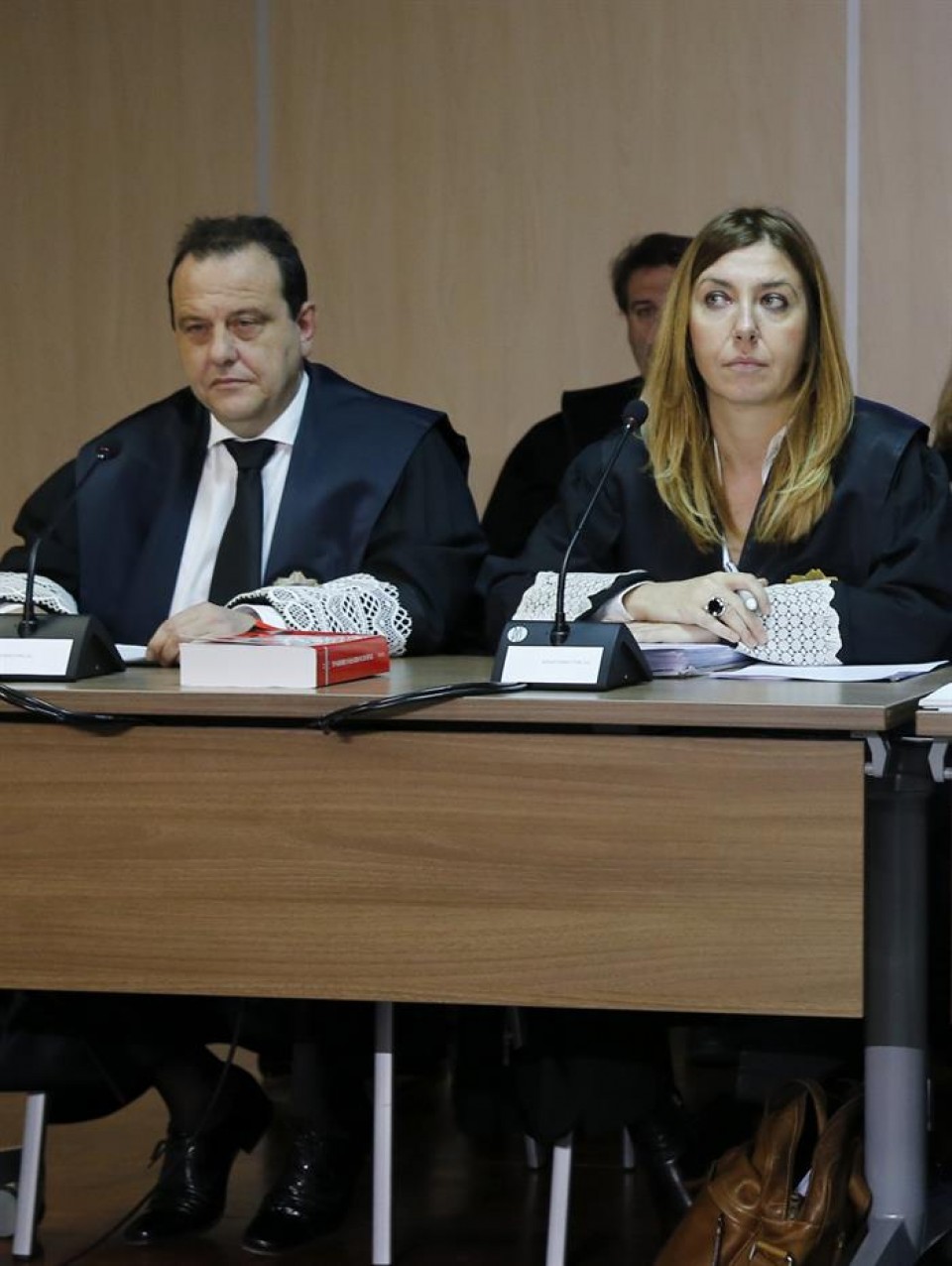 Los fiscales Anticorrupción Pedro Horrach y Ana Lamas, durante el juicio del caso Nóos. EFE