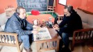 Rafa Muntión e Iñaki Garaialde informado a los oyentes de Radio Vitoria, 18.02.2016
