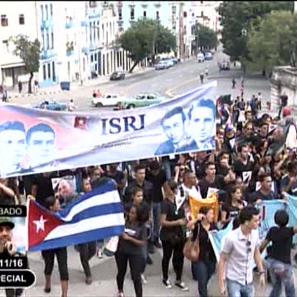 Marchas espontáneas por Fidel Castro en la Universidad de La Habana