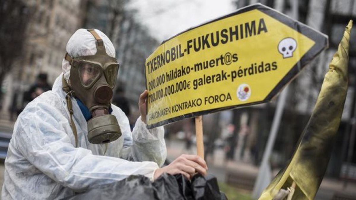 Imagen de una protesta realizada contra la reapertura de la central nuclear de Garoña. Foto: EFE