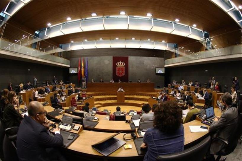 Imagen de archivo de una sesión en el Parlamento de Navarra