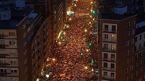 Decenas de miles de personas en la manifestación celebrada en enero en Bilbao. Foto: Sare