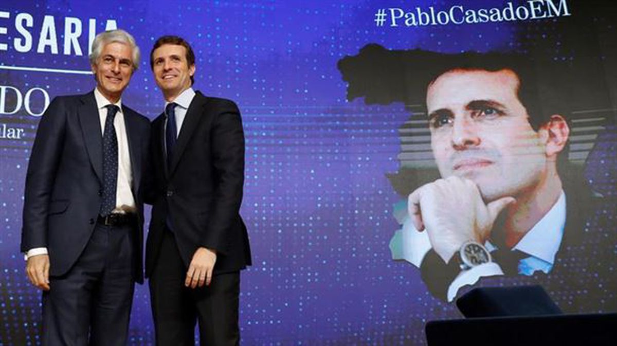 Adolfo Suárez y Pablo Casado. Foto: EFE.