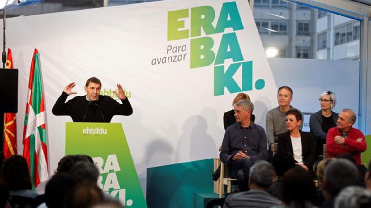 Acto de inicio de campaña de EH Bildu en Vitoria-Gasteiz 