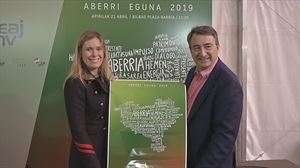 Aitor Esteban, cabeza de lista al Congreso por Bizkaia y Mireia Zarate, secretaria del EBB 