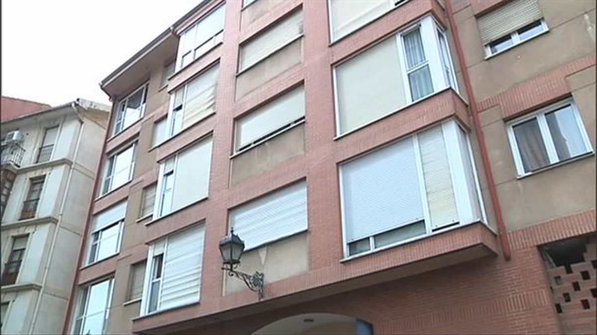 Los hechos han ocurrido en una casa de Bilbao La Vieja. Imagen obtenida de un vídeo emitido en EiTB