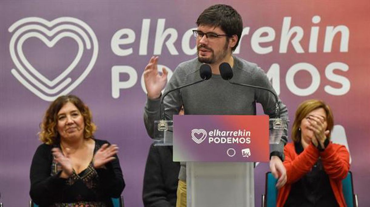 Lander Martínez en el acto de fin de campaña de Elkarrekin Podemos.