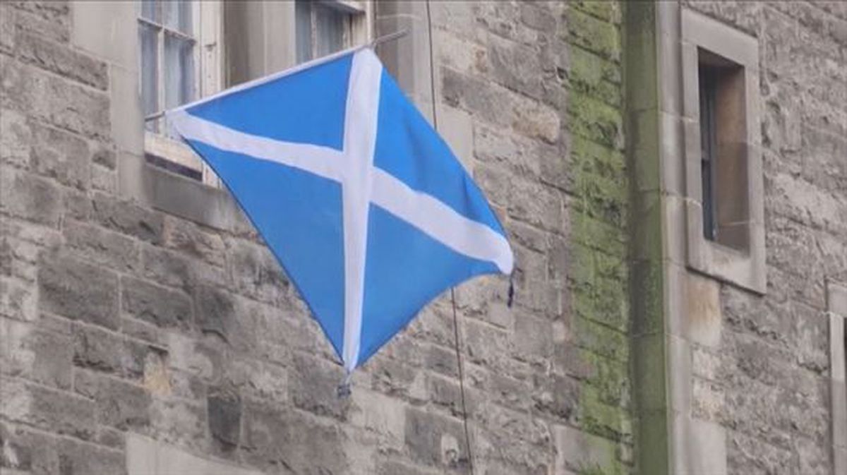 Eskoziako bandera