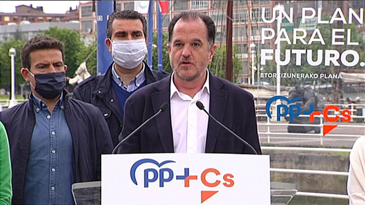 El candidato de PP+Cs, Carlos Iturgaiz