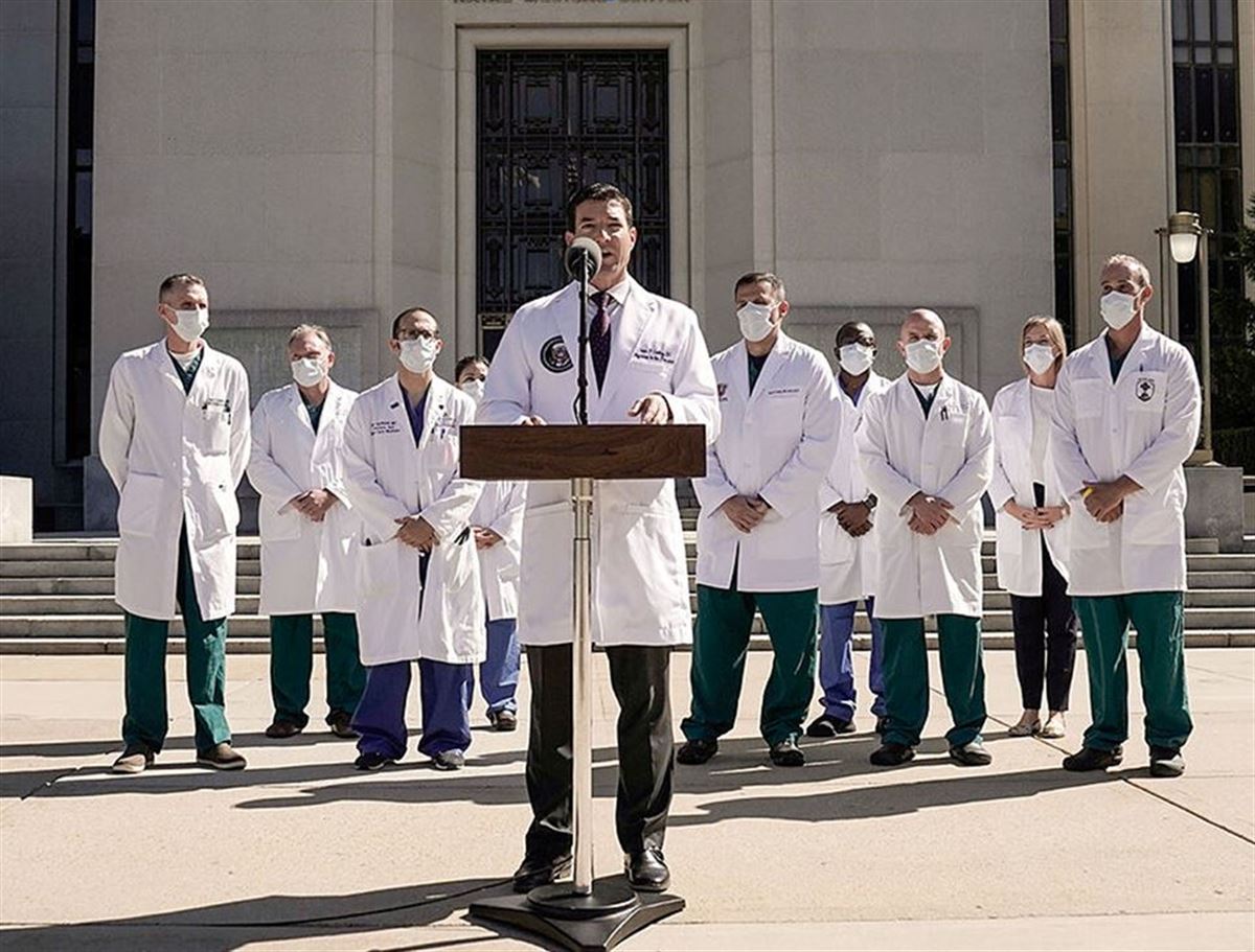 Comparecencia médica ante el hospital militar Walter Reed