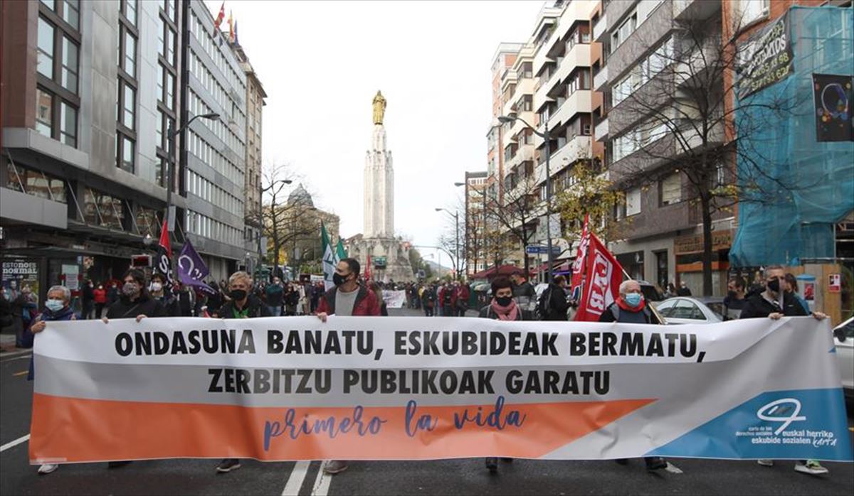 Manifestación de la Carta de Derechos Sociales. Foto de archivo de EFE. 
