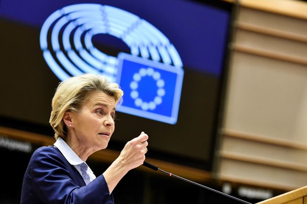 Ursula Von der Leyen Europako Batzordeko presidentea