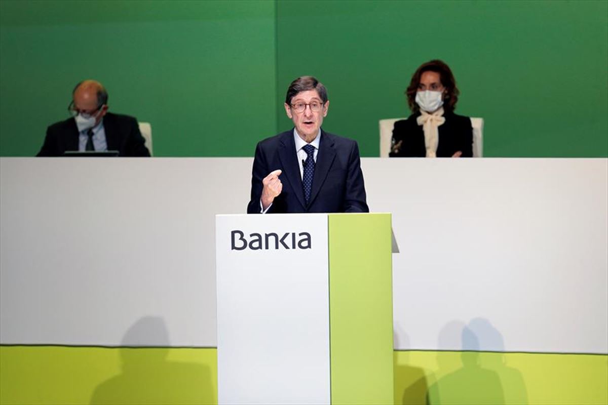 Bankia aprueba su absorción por CaixaBank