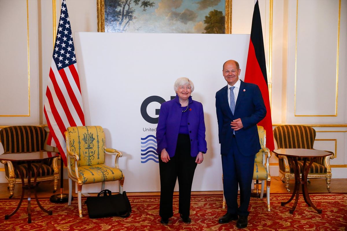 La secretaria del Tesoro de EE. UU. Janet Yellen y el ministro de Finanzas alemán Olaf Scholz.