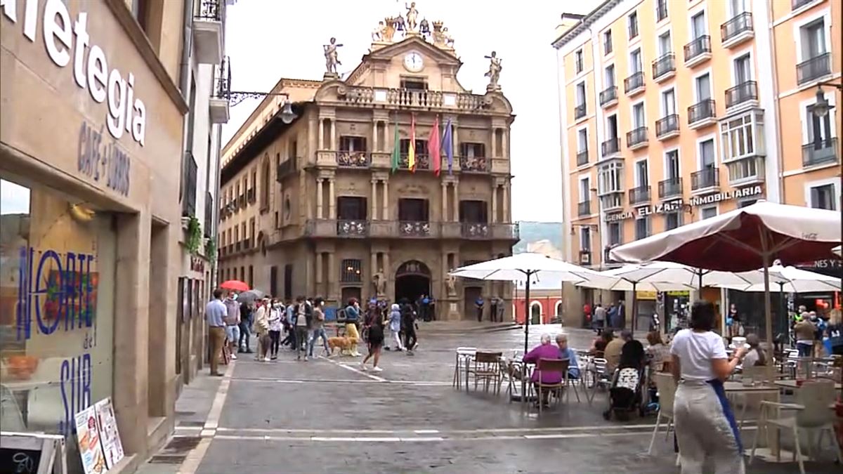 Terraza en la Plaza del Ayuntamiento de Pamplona-Iruña.