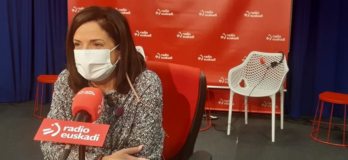 Beatriz Artolazabal Berdintasun, Justizia eta Gizarte Politikako sailburua, Radio Euskadin