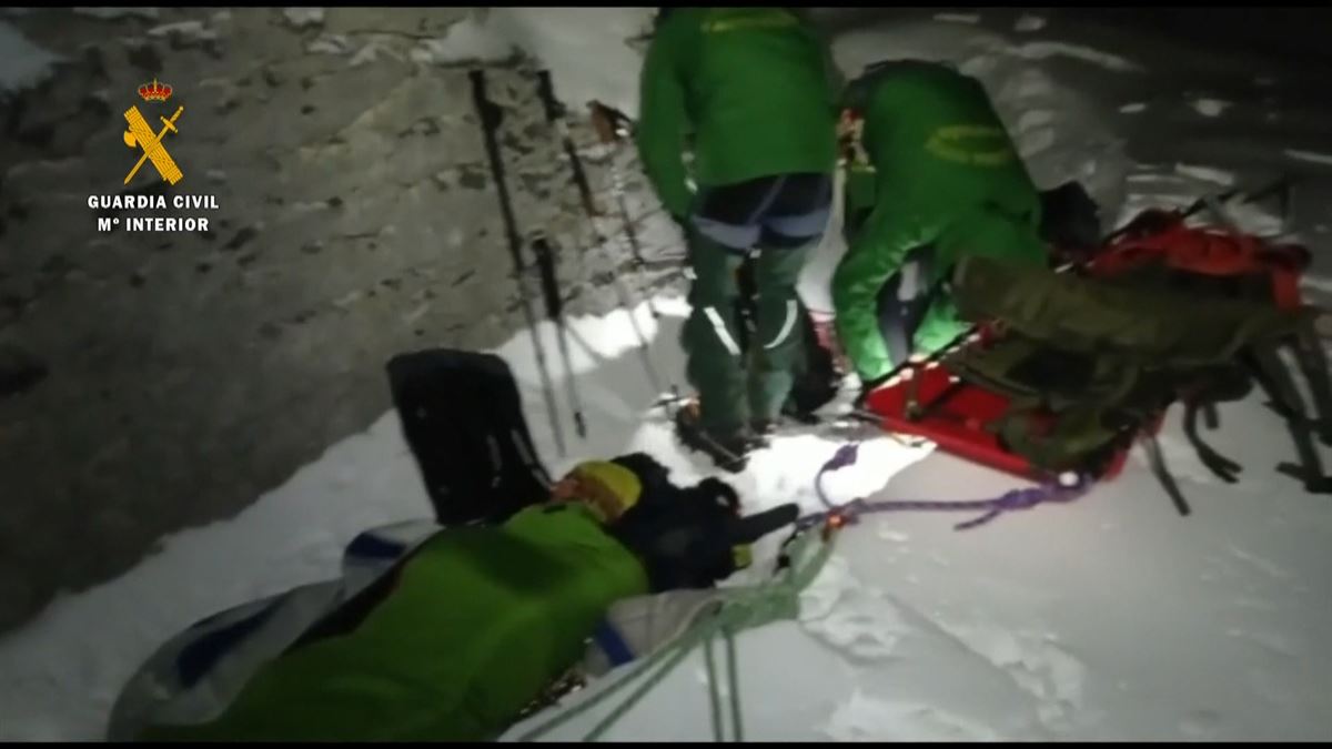 Rescate de un montañero vasco. Imagen: Guardia Civil