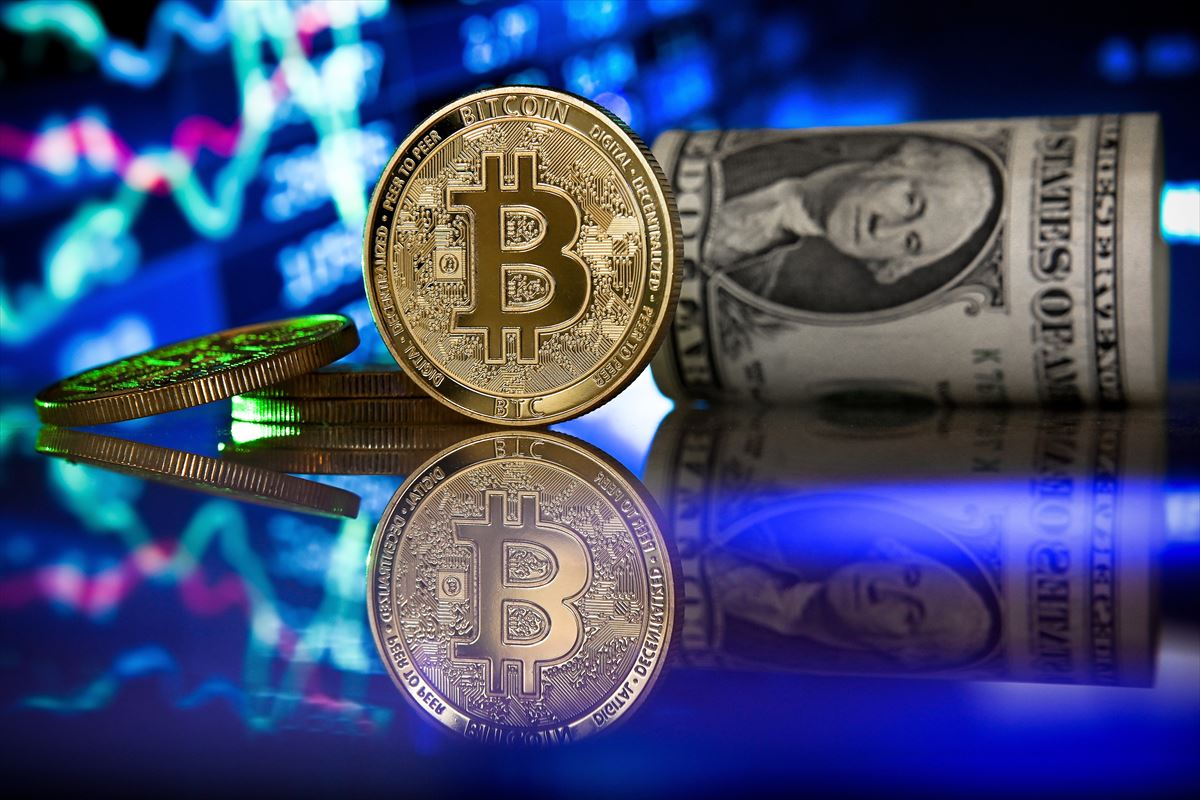 El Bitcoin ha perdido un 20 % de su valor en 5 días. Foto: EFE