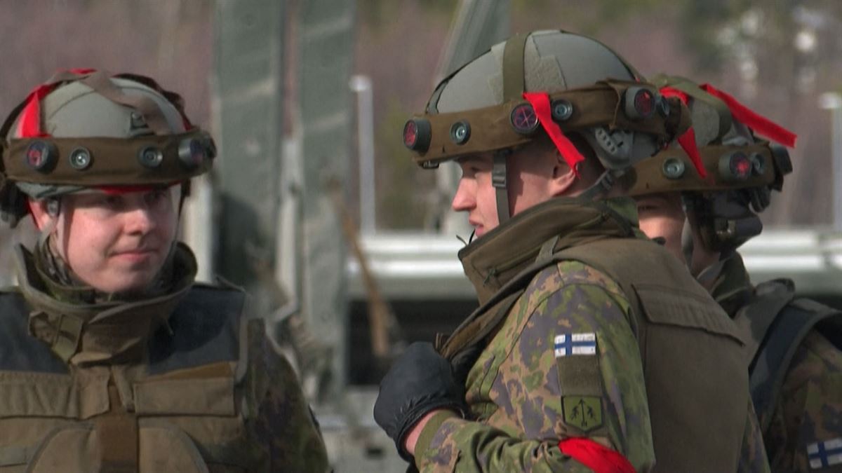 Soldados del ejército finlandés