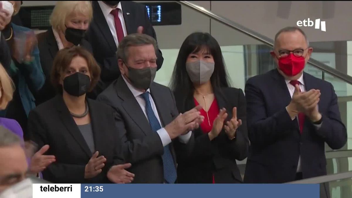 Gerhard Schröder. Imagen extraída del vídeo