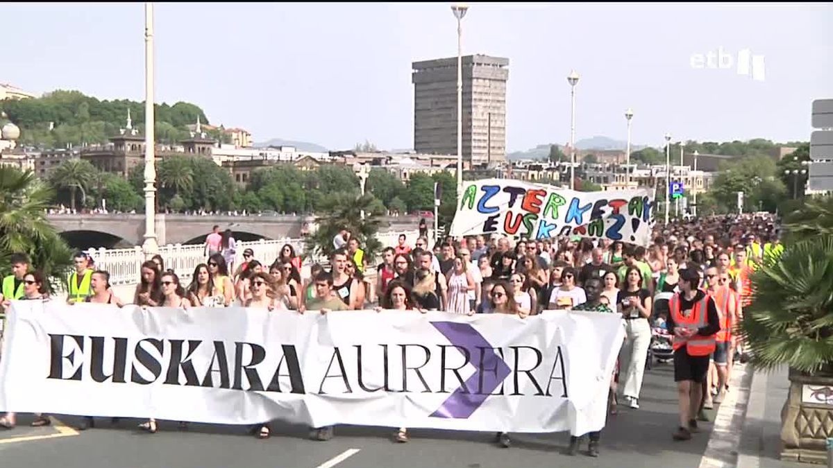 Manifestación 'Euskara Aurrera' en San Sebastián. Imagen obtenida de un vídeo de EITB Media