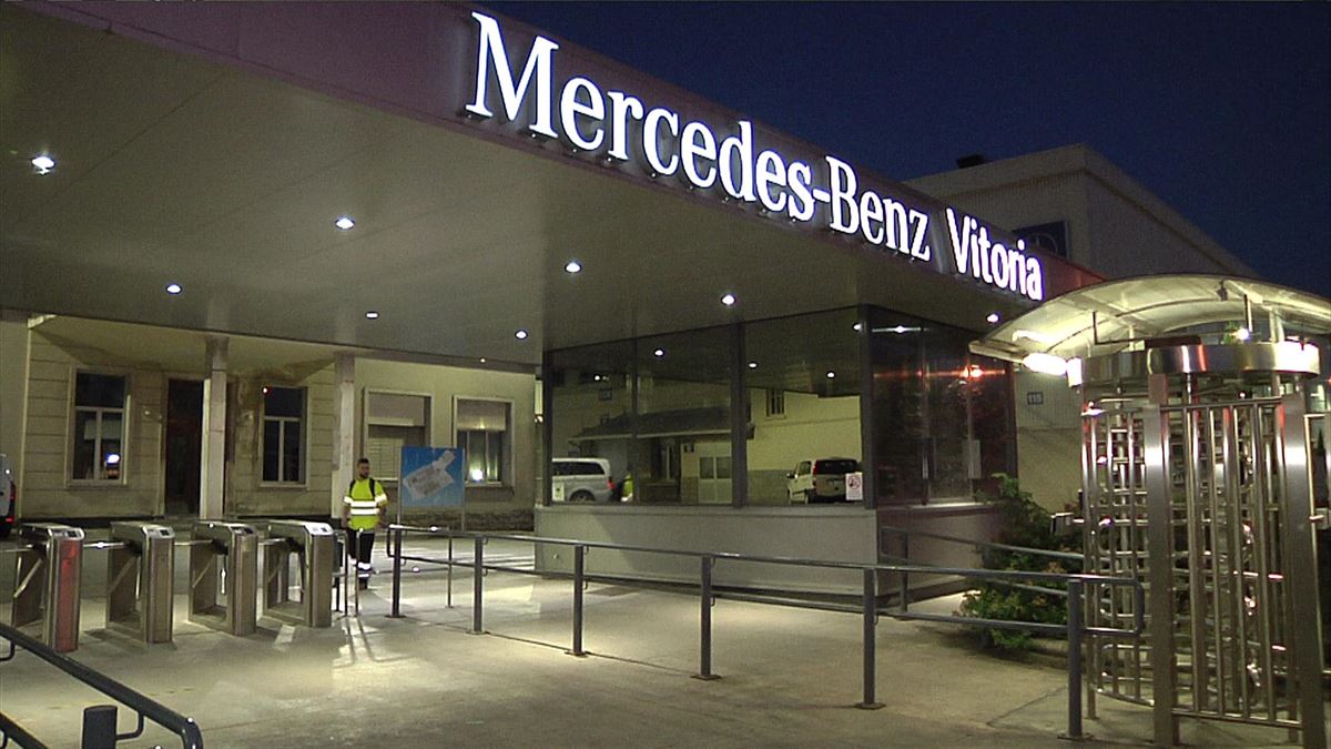Paro parcial en la planta de Mercedes-Benz de Álava. Foto: EITB Media