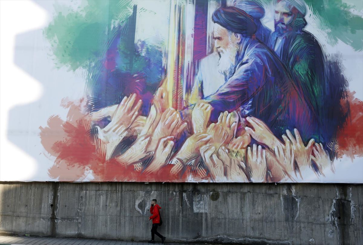 Mural del ayatolá Jomeini. Foto de archivo de EFE. 