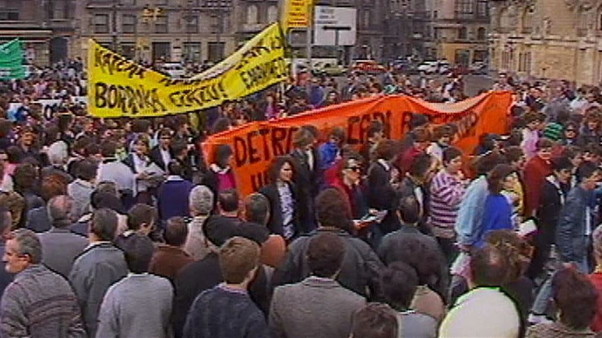 Manifestazioa 1984ko martxoaren 8an, Bilbon. Irudia. EITB