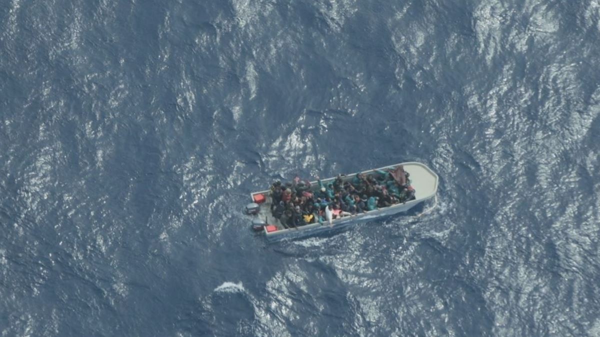 Imagen del bote difundido por la ONG Sea Watch. 