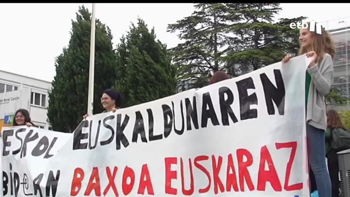 Protesta en Burdeos para exigir el brevet en euskera, en 2018. EITB Media. 