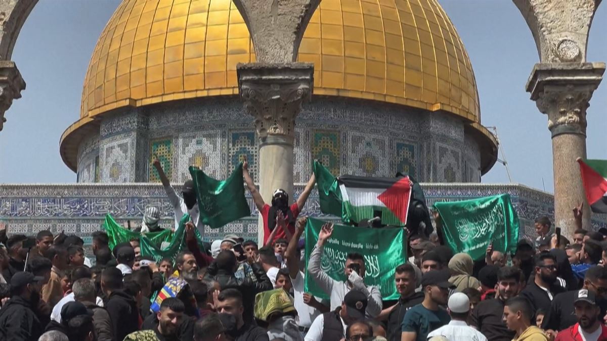Protesta en la mezquita de Al Aqsa.
