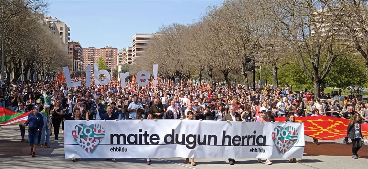 EH Bilduren manifestazioa Iruñean. Argazkia: EITB