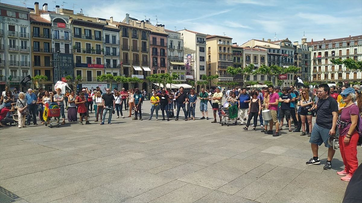 Manifestación contra el TAV en Pamplona. Foto: @ahtgelditu