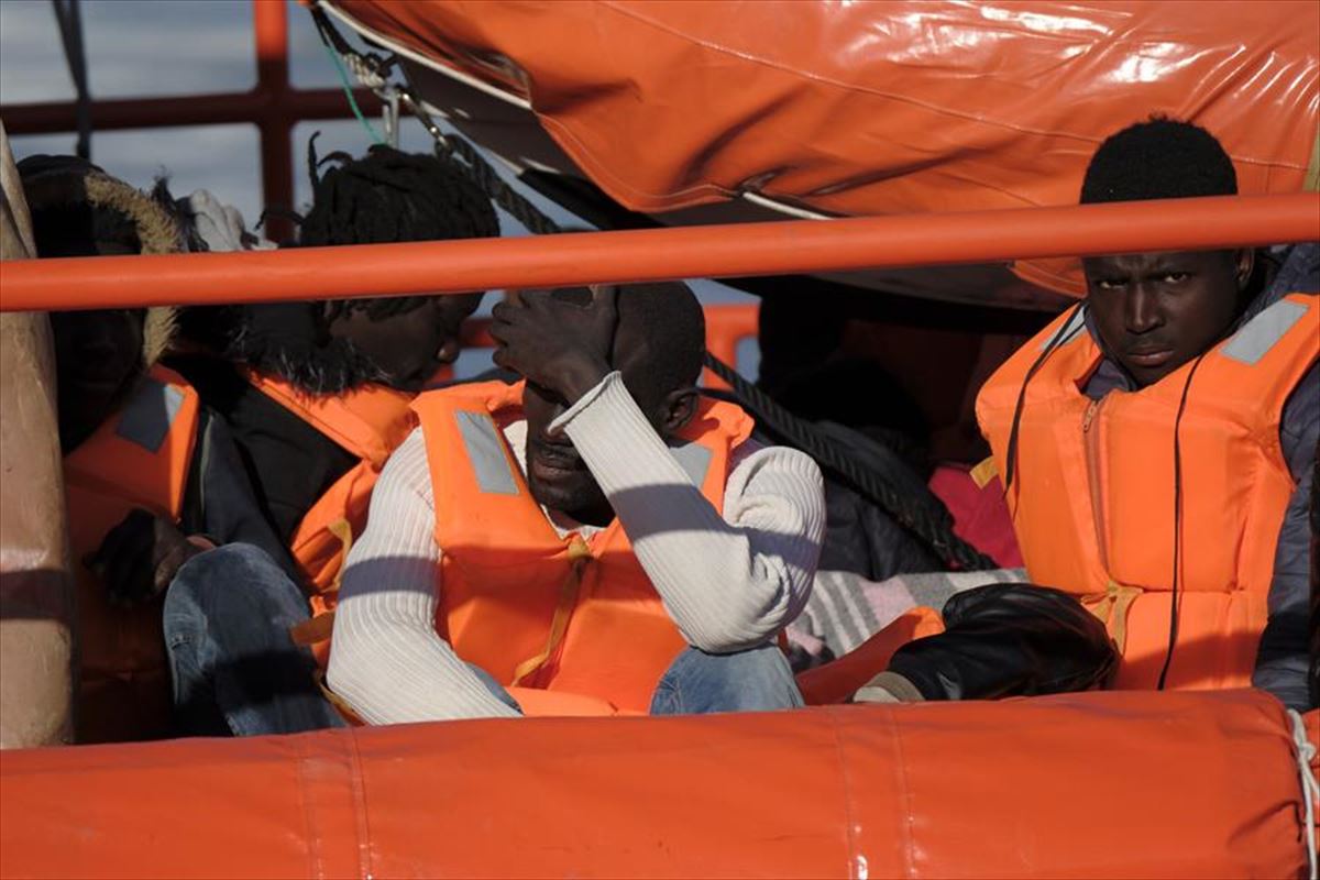 Rescate de varias personas en Canarias. Foto: EFE