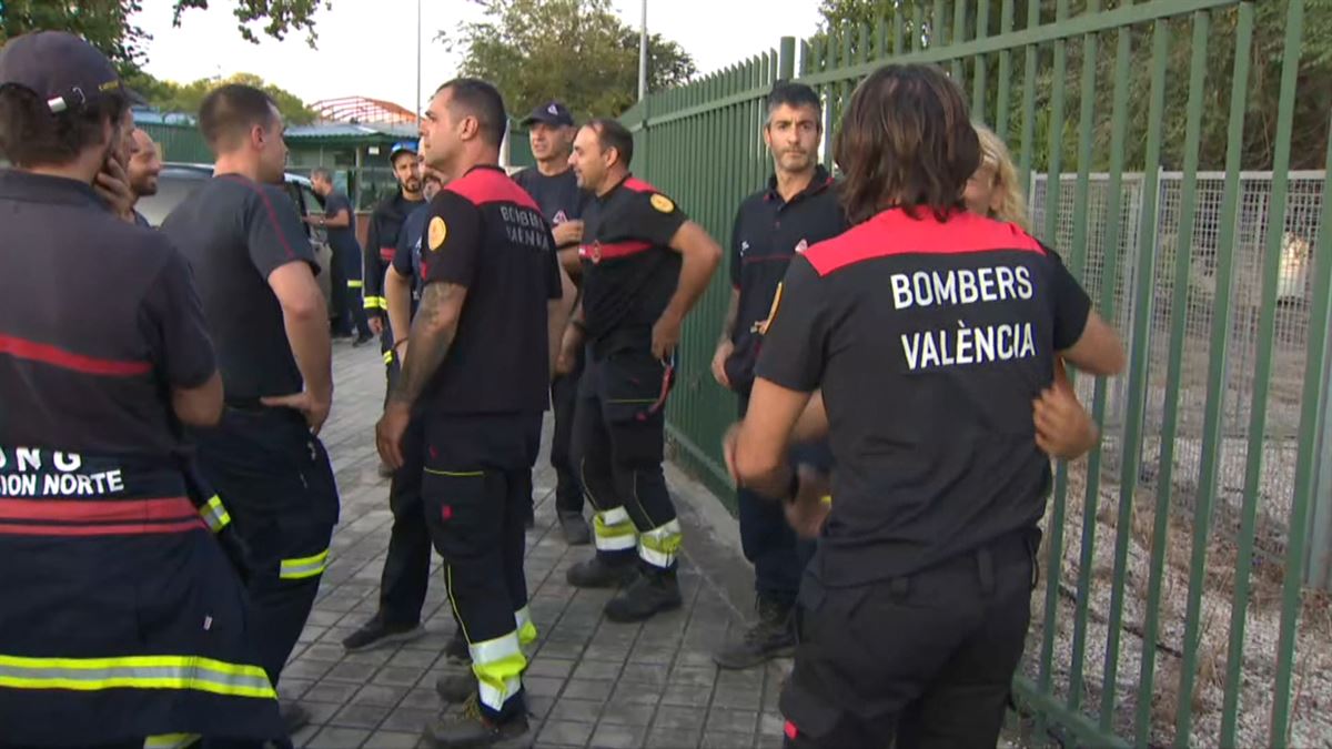 Ocho bomberos de Vitoria parten hacia Libia para ayudar en las labores de rescate