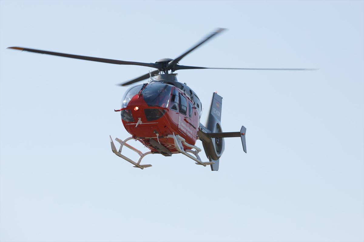 Larrialdi zerbitzuen helikopteroa. Argazkia: SOS Nafarroa