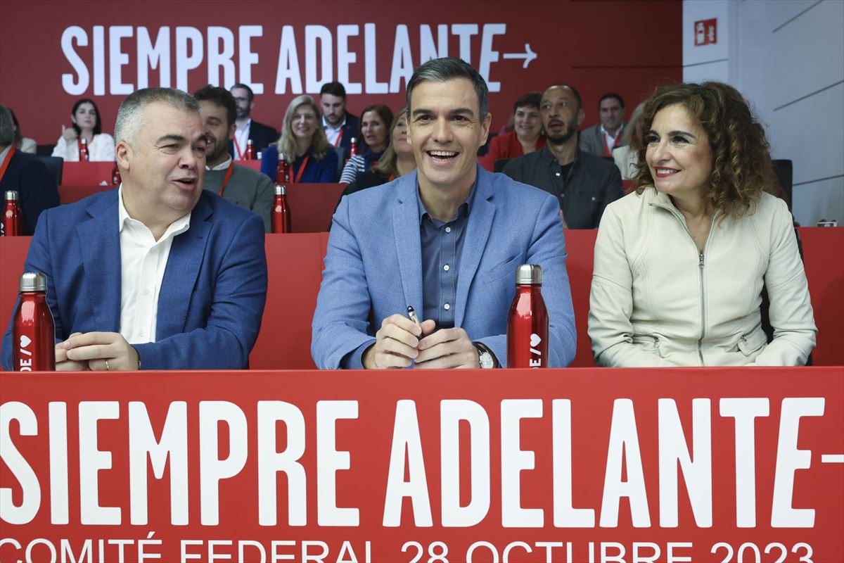 Cerdán, Sánchez y Montero, en el Comité Federal del PSOE, el pasado sábado. Foto: Efe