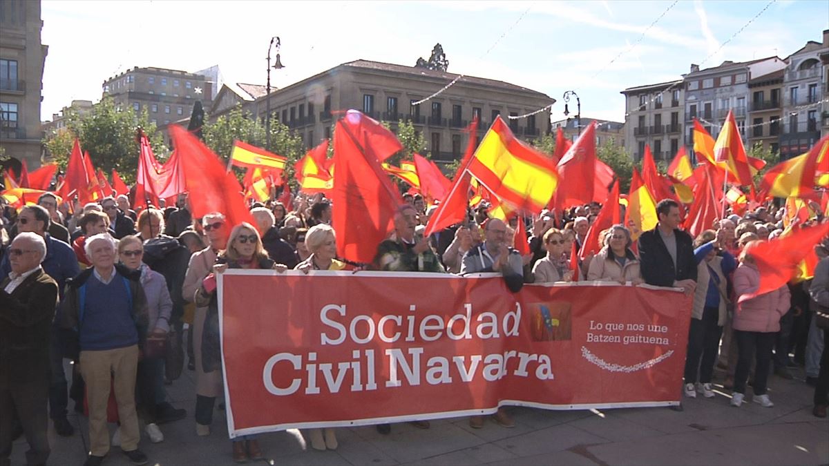 Imagen de la concentración que ha tenido lugar en Pamplona-iruña. Foto: EFE