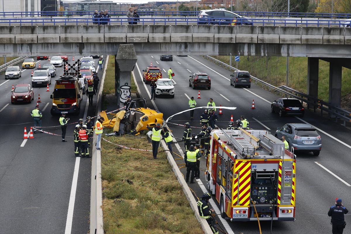 Helicóptero accidentado en Madrid. Foto: Efe