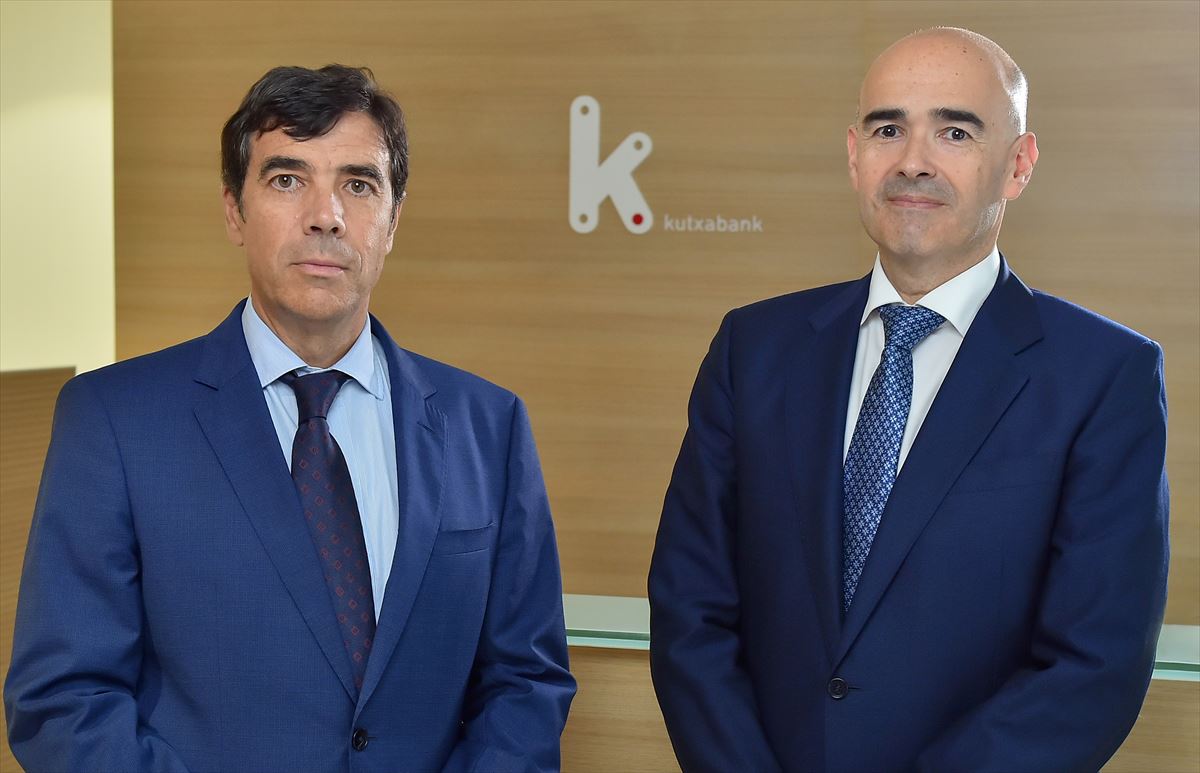 Anton Arriola eta Eduardo Ruiz de Gordejuela (Kutxabank)